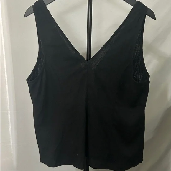 NWT a new day Black V-Neck vest. Size large. - Picture 5 of 5